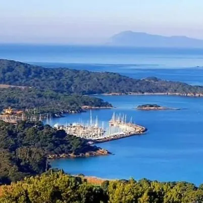Hebergements Bateaux A Quai Porquerolles 0*,  France